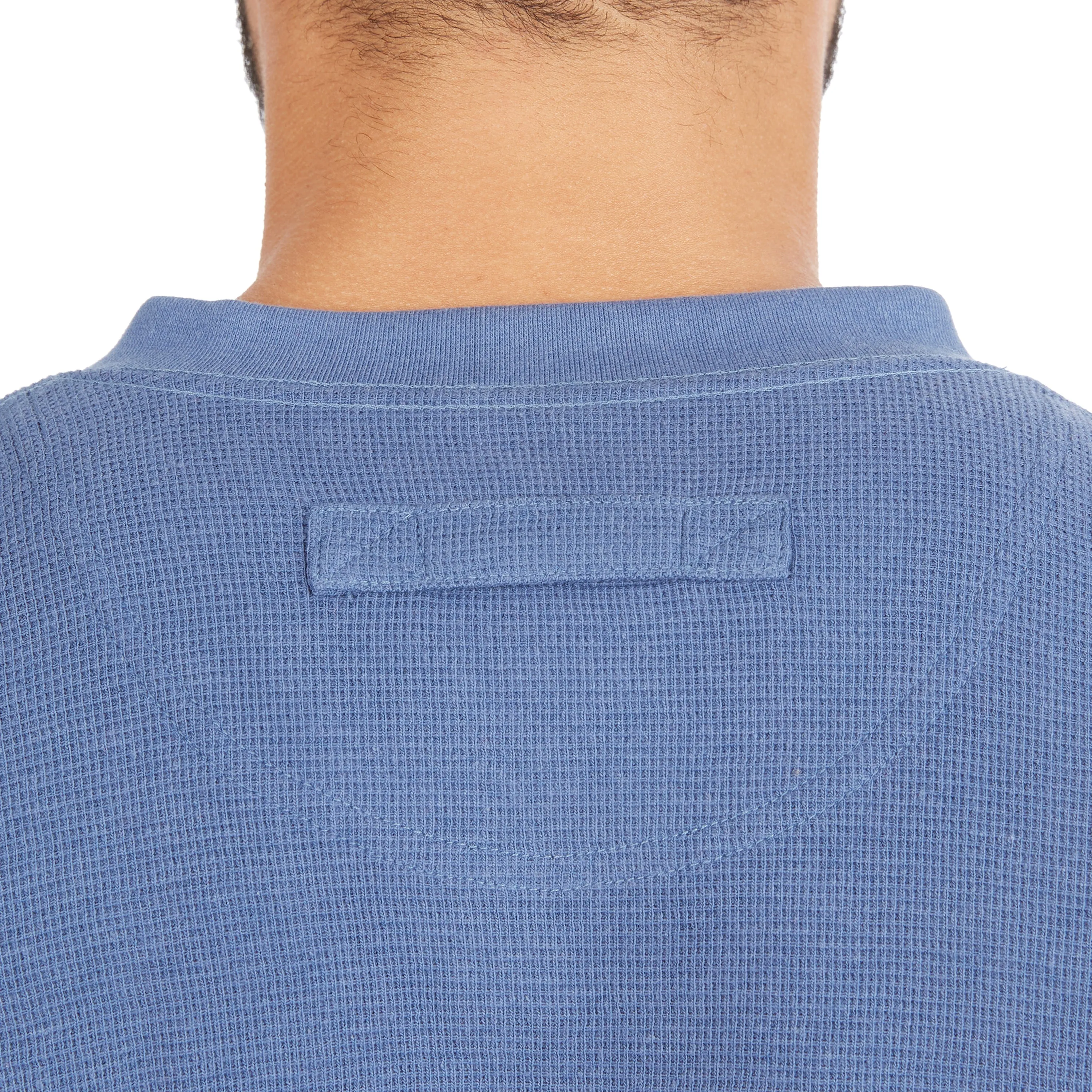 EXTENDED TAIL MINI-THERMAL KNIT HENLEY PULLOVER WITH GUSSET