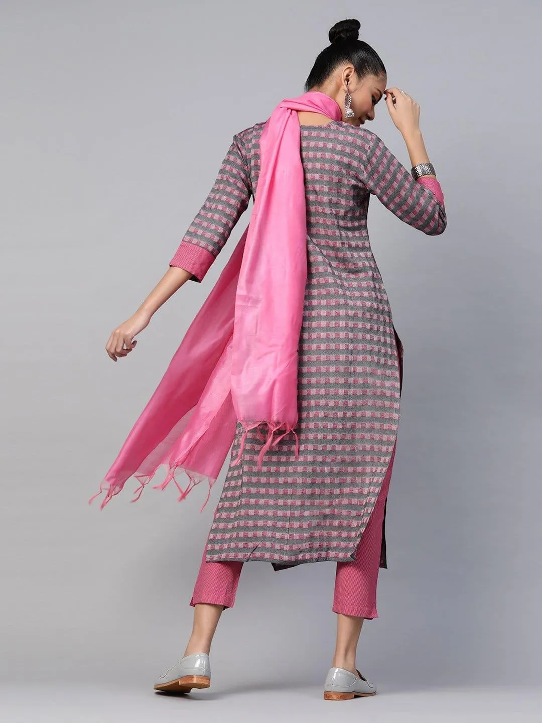 KSUT Grey And Pink Stripe Woven 3/4Th Sleeves Kurta  With Slip On Trouser With Pink Silk Dupatta