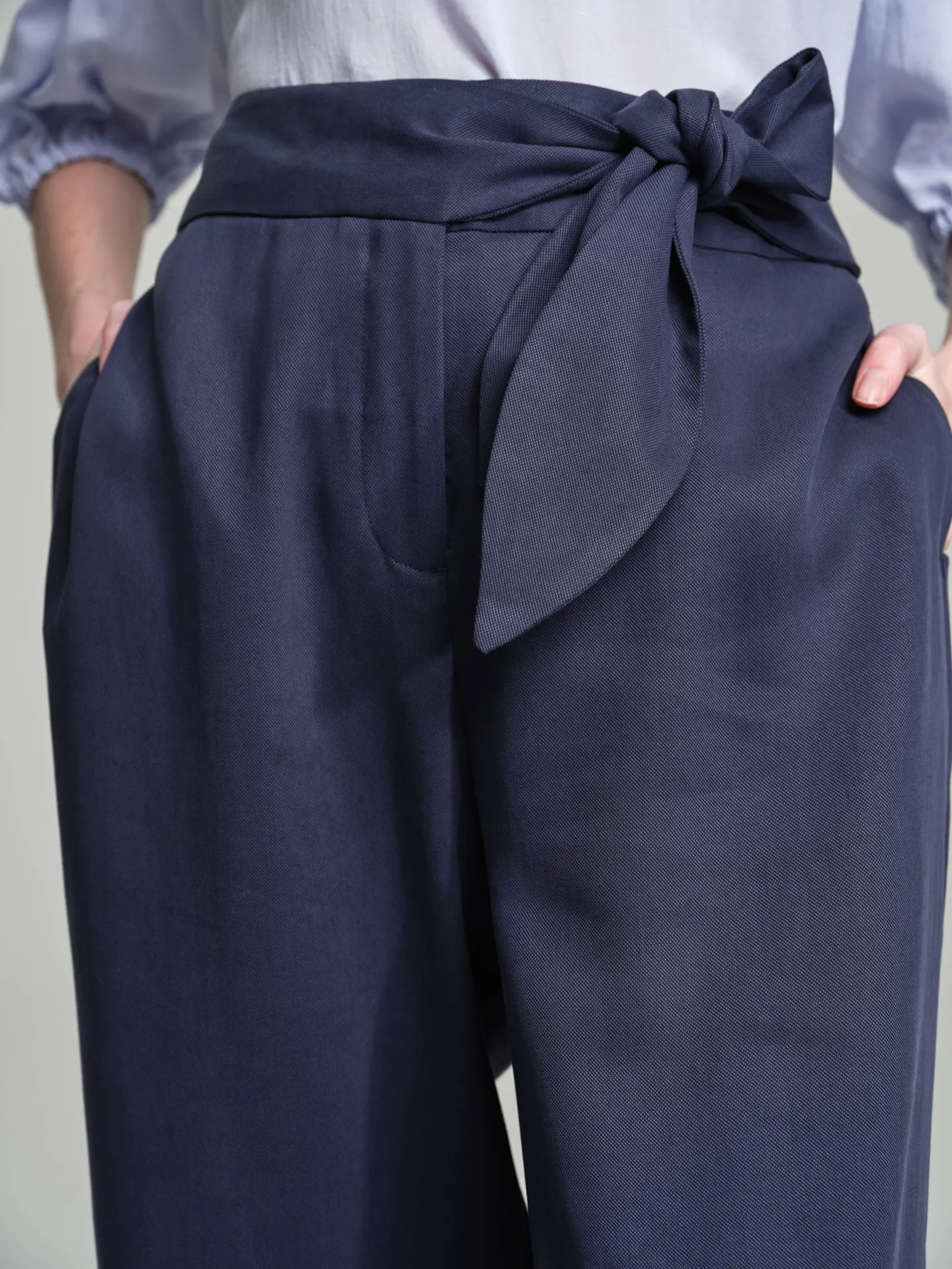 Tie belt loose trousers